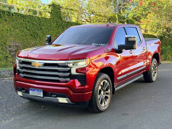 CHEVROLET SILVERADO 5.3 V8 GASOLINA 1500 HIGH COUNTRY 4X4 AUTOMÁTICO